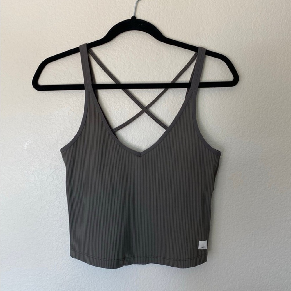 Vuori Ribbed Crop Top